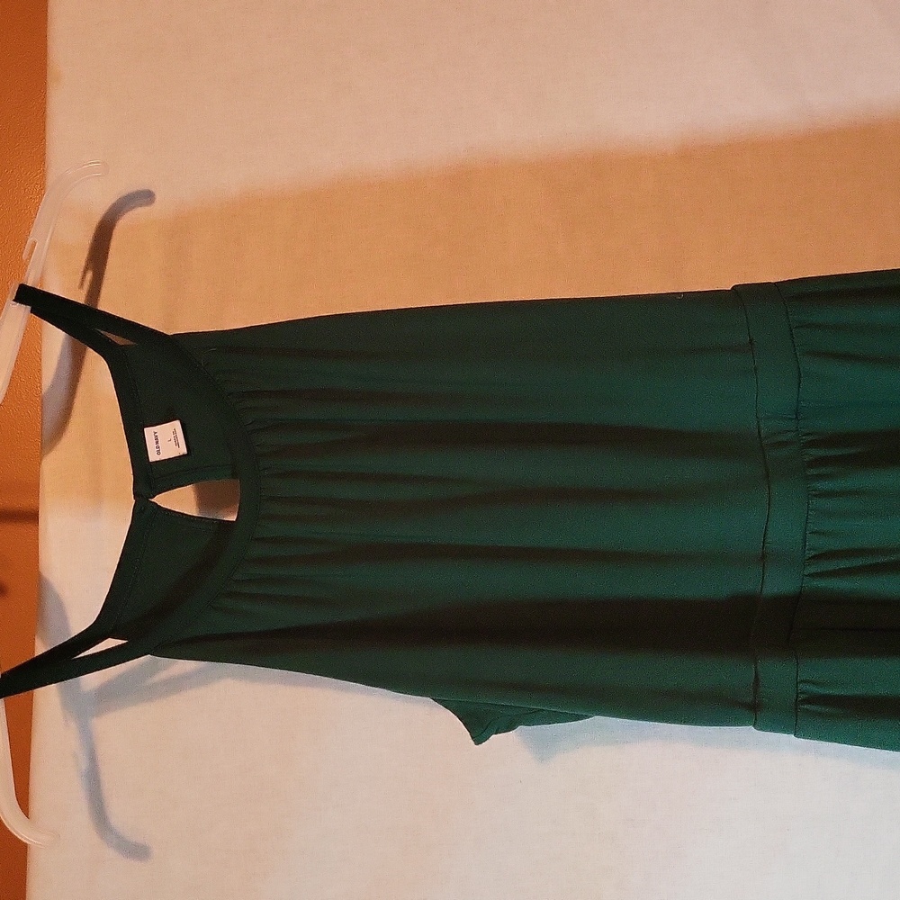 Old Navy Green Maxi Dress. Size Large. Never worn